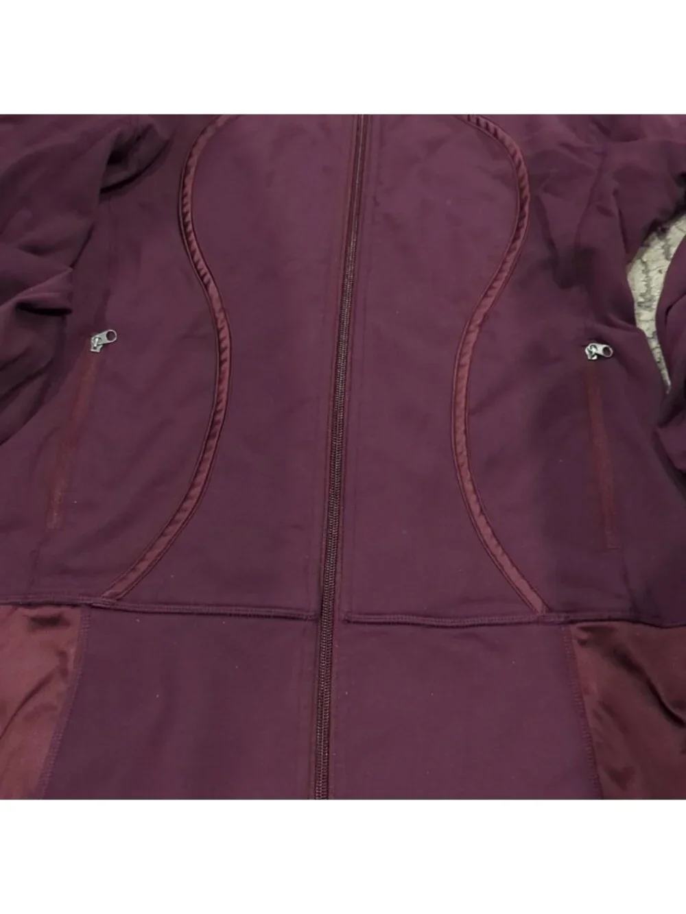 RARE HTF LULULEMON SHE BOP Stride JACKET Burgundy With Satin Trim